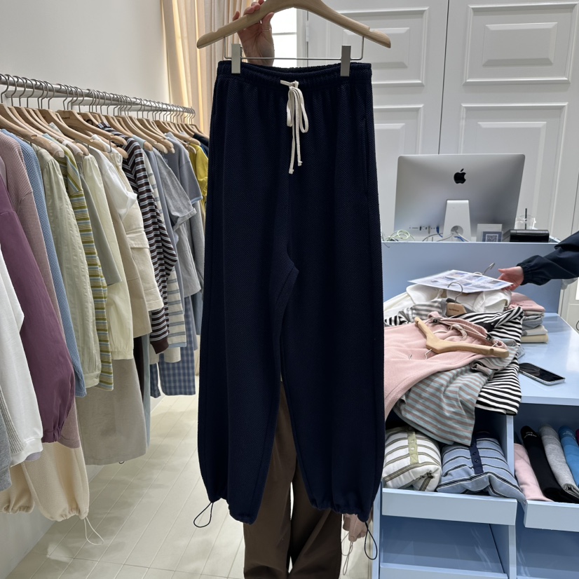 OURMOMENT東大門代購女士新款真品熱賣26春夏時尚人氣休閑褲OURMOMENT休閑褲圖色3