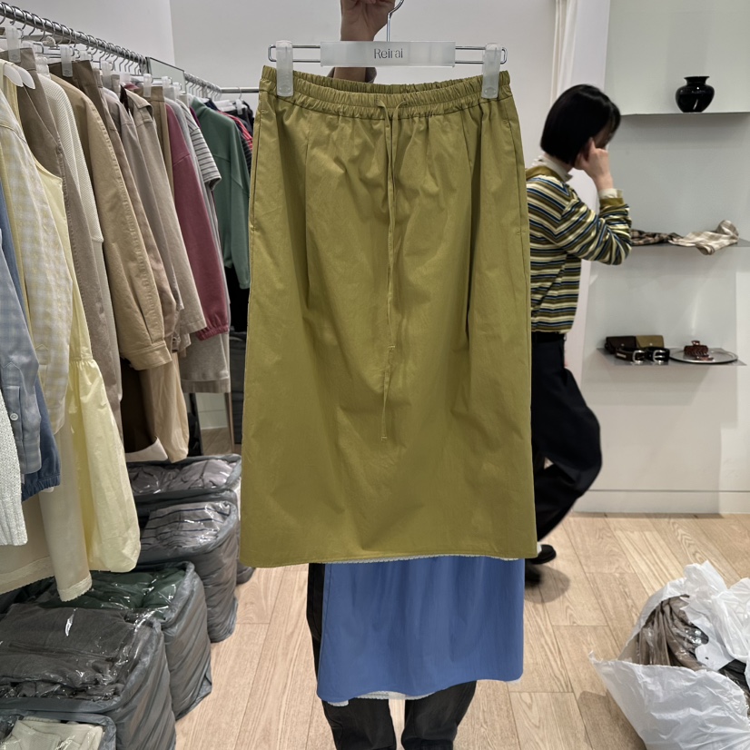 REIRAI東大門直郵女士新品休閑真品26春夏熱賣職業長裙條紋Reirai長裙圖色2