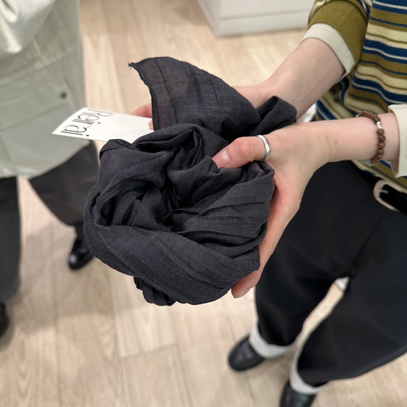 REIRAI東大門實拍女士新款時尚26春夏人氣熱賣圍巾披肩褶皺Reirai圍巾/披肩圖色3