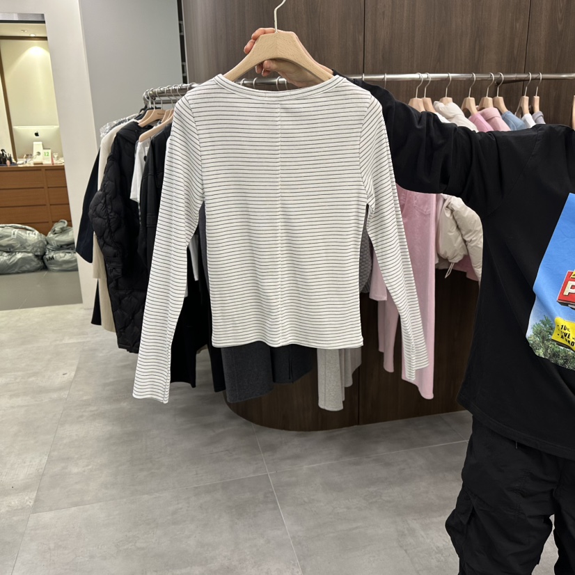 URBANSTORY/REMAKING東大門實拍女士新品推薦熱賣長袖T恤Remaking/URBANSTORY長袖T恤