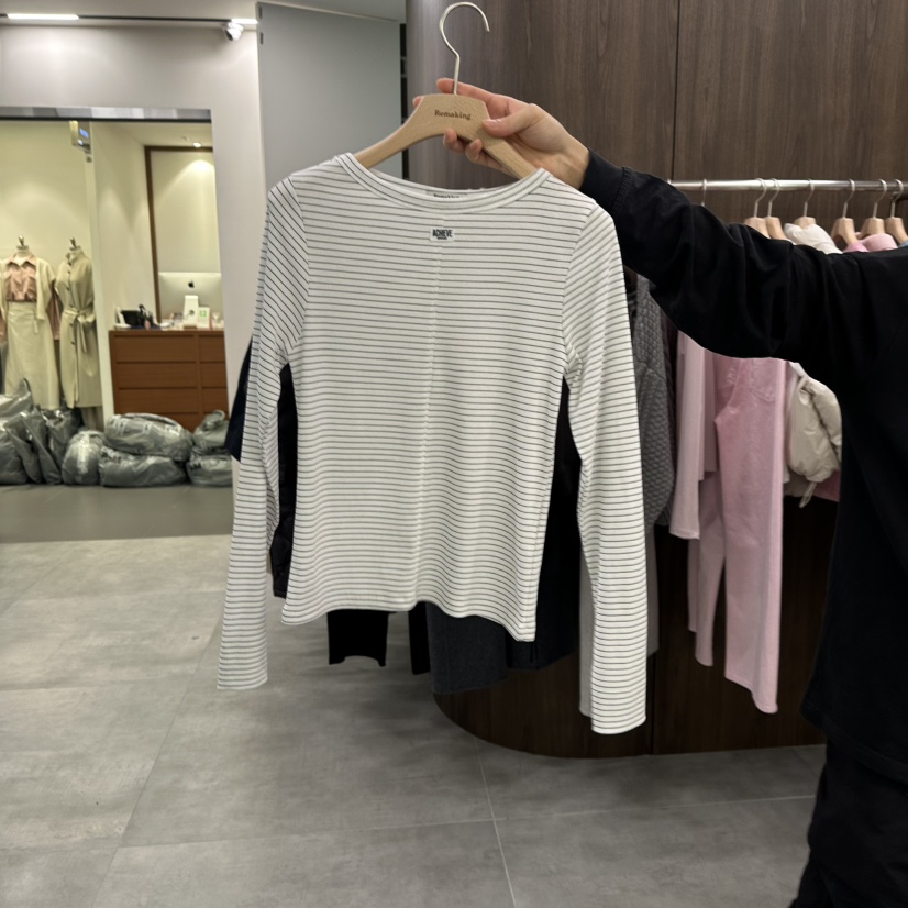 URBANSTORY/REMAKING東大門實拍女士新品推薦熱賣長袖T恤Remaking/URBANSTORY長袖T恤圖色1