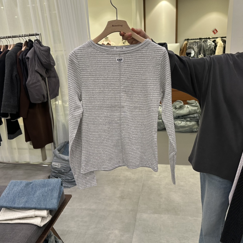 URBANSTORY/REMAKING東大門實拍女士新品推薦熱賣長袖T恤Remaking/URBANSTORY長袖T恤圖色4