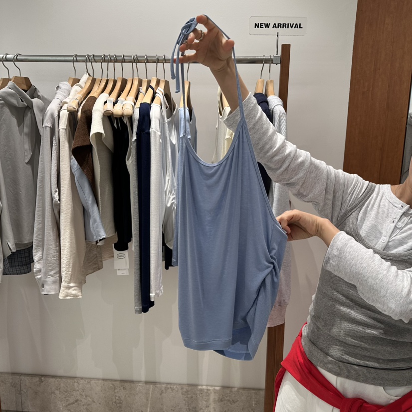 ANDMORE BUTTON東大門直郵女裝新品時尚職業休閑吊帶背心ANDMORE BUTTON吊帶/背心圖色2