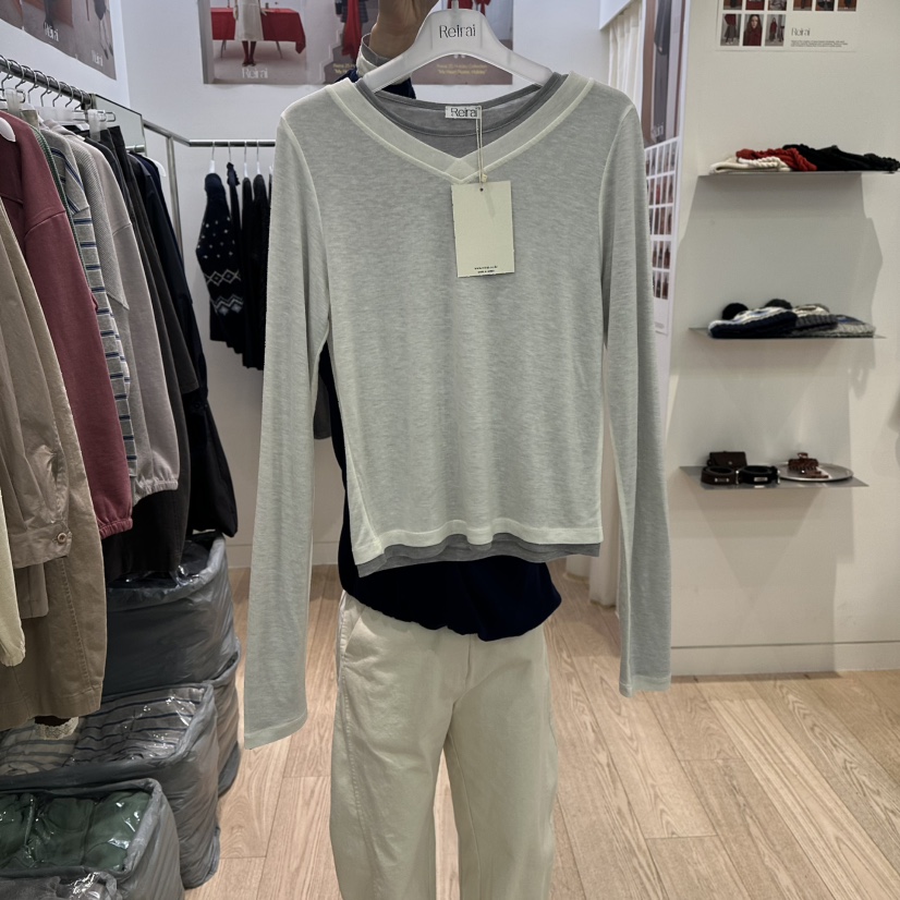 REIRAI東大門實拍女裝新品休閑真品熱賣推薦時尚長袖T恤V領Reirai長袖T恤圖色1