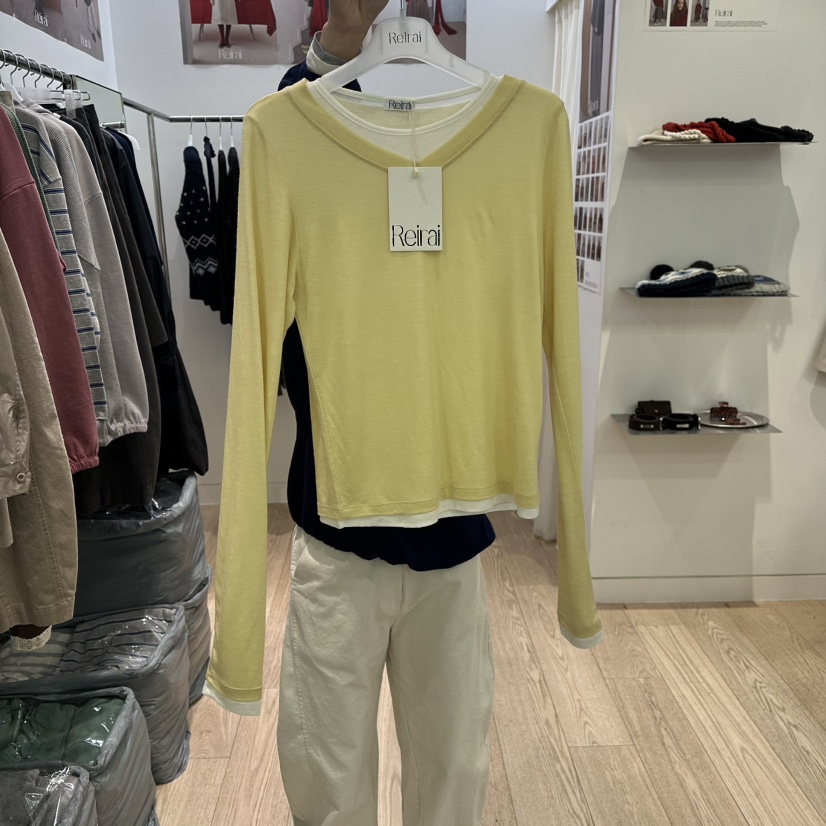 REIRAI東大門實拍女裝新品休閑真品熱賣推薦時尚長袖T恤V領Reirai長袖T恤圖色2