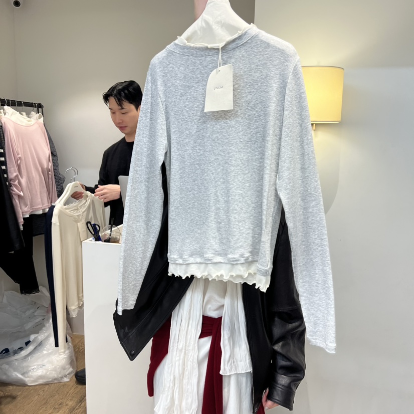 JINSIM東大門直郵女裝新品熱賣人氣職業26春夏時尚長袖T恤JINSIM長袖T恤