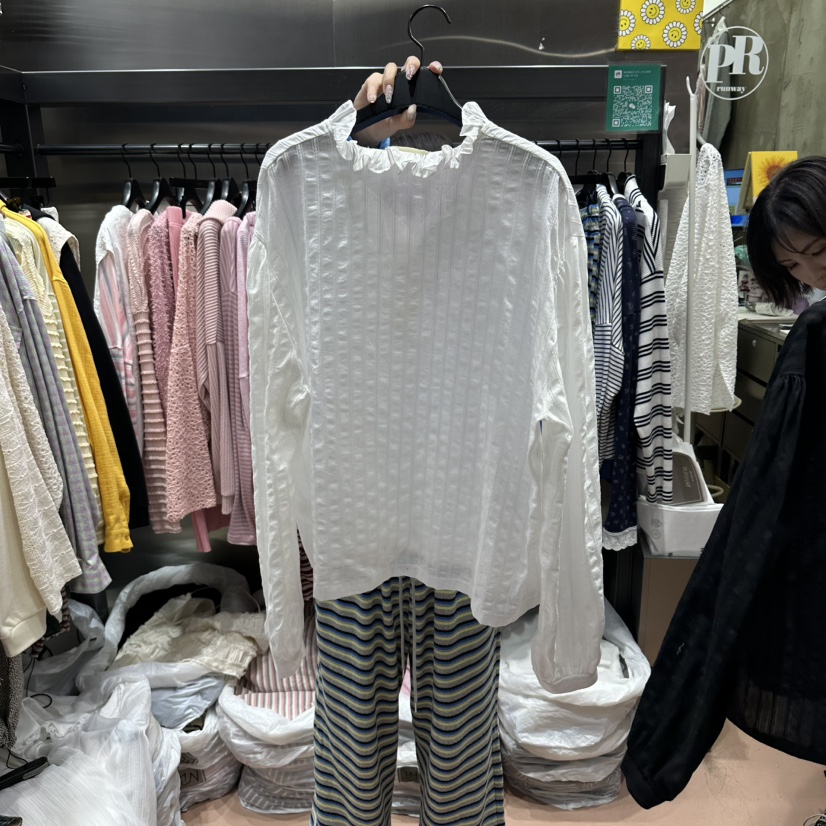 RUNWAY-런웨이韓國代購女裝新品真品人氣26春夏襯衫蕾絲衫RUNWAY襯衫/蕾絲衫