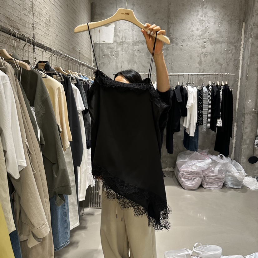 JUNI韓國直郵女士新品人氣推薦26春夏職業熱賣吊帶背心蕾絲my juni吊帶/背心圖色2