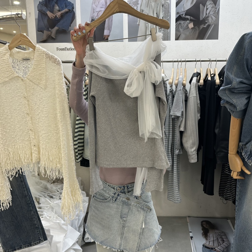 FOUNDATION韓國直郵女士新品推薦熱賣休閑人氣真品長袖T恤FOUNDATION長袖T恤圖色3