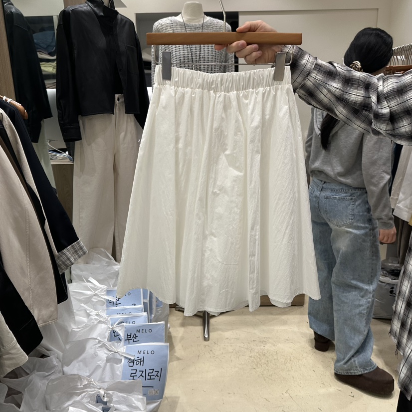 MELO東大門直郵女裝新款真品時尚26春夏半身裙中短裙褶裙MELO半身裙/中短裙