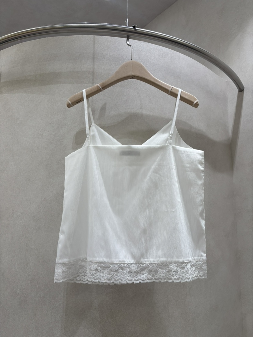 WHO IS SHE東大門直郵女裝新品職業人氣26春夏吊帶背心WHO IS SHE吊帶/背心