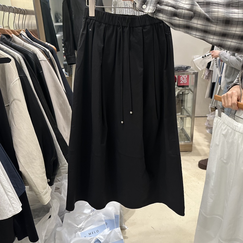 MELO東大門代購女士新款真品推薦熱賣時尚休閑人氣26春夏長裙MELO長裙圖色2