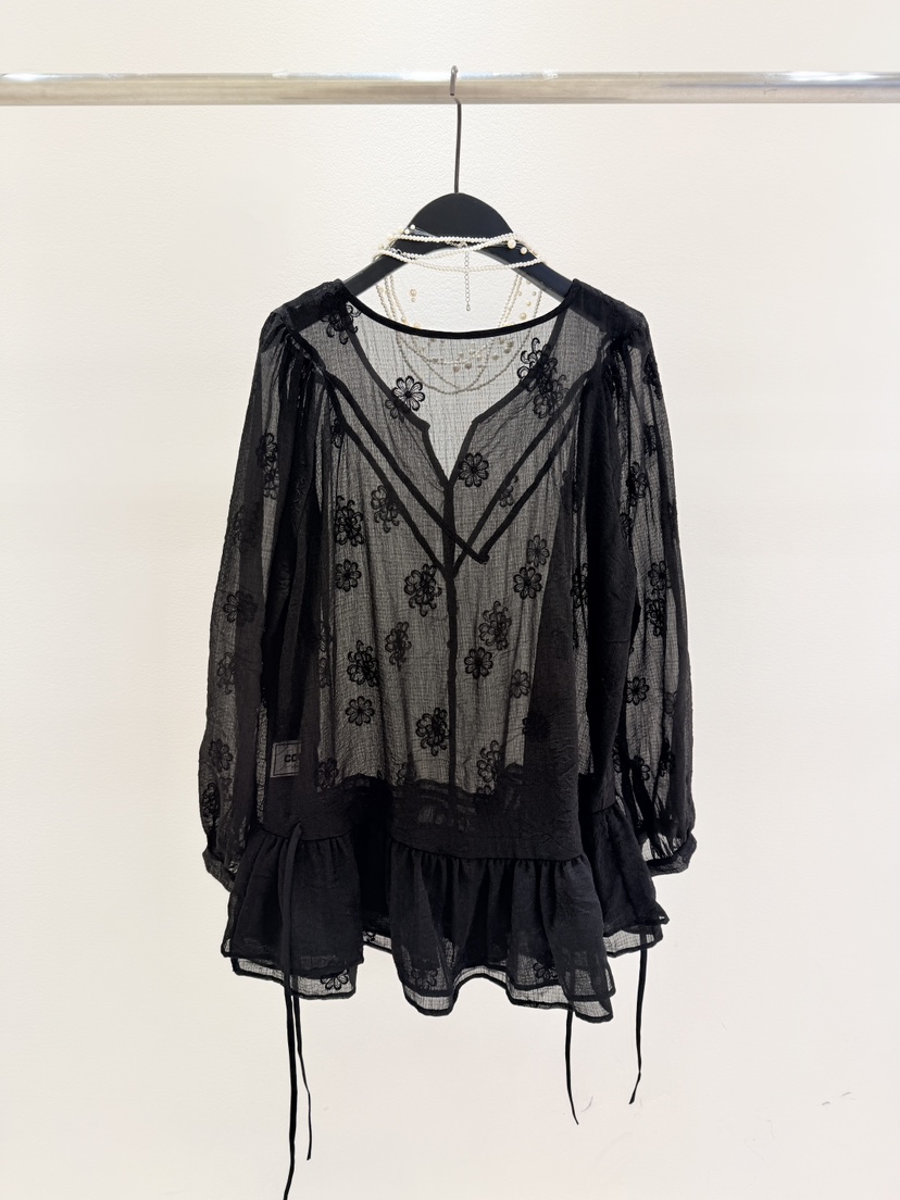 CORAL韓國代購女裝新款職業真品熱賣時尚襯衫蕾絲衫不含配飾CORAL襯衫/蕾絲衫