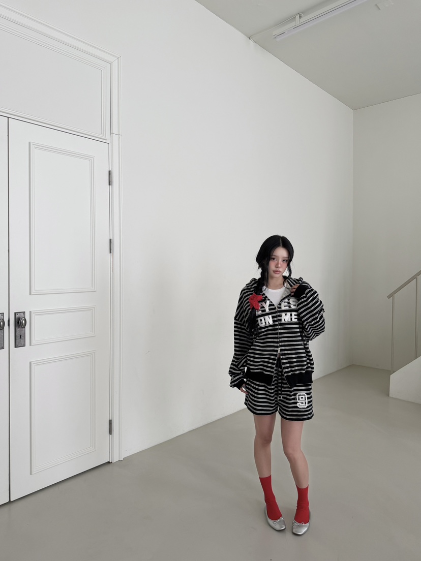 SUGAR CASE韓國直郵女裝新款職業熱賣26春夏夾克拉鏈貼花SUGAR CASE夾克