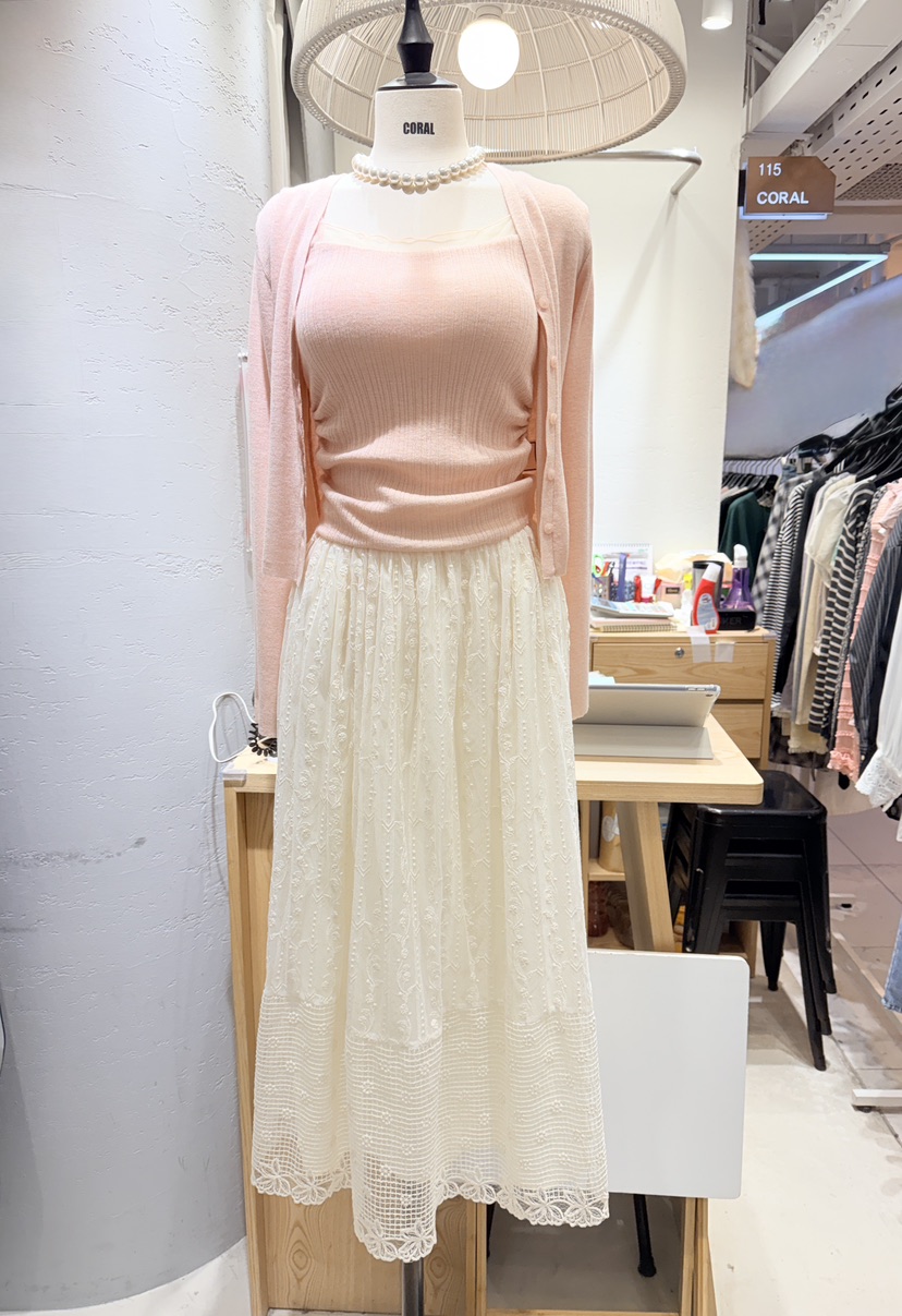 CORAL韓國直郵女裝新品人氣熱賣推薦時尚真品職業長裙刺繡CORAL長裙