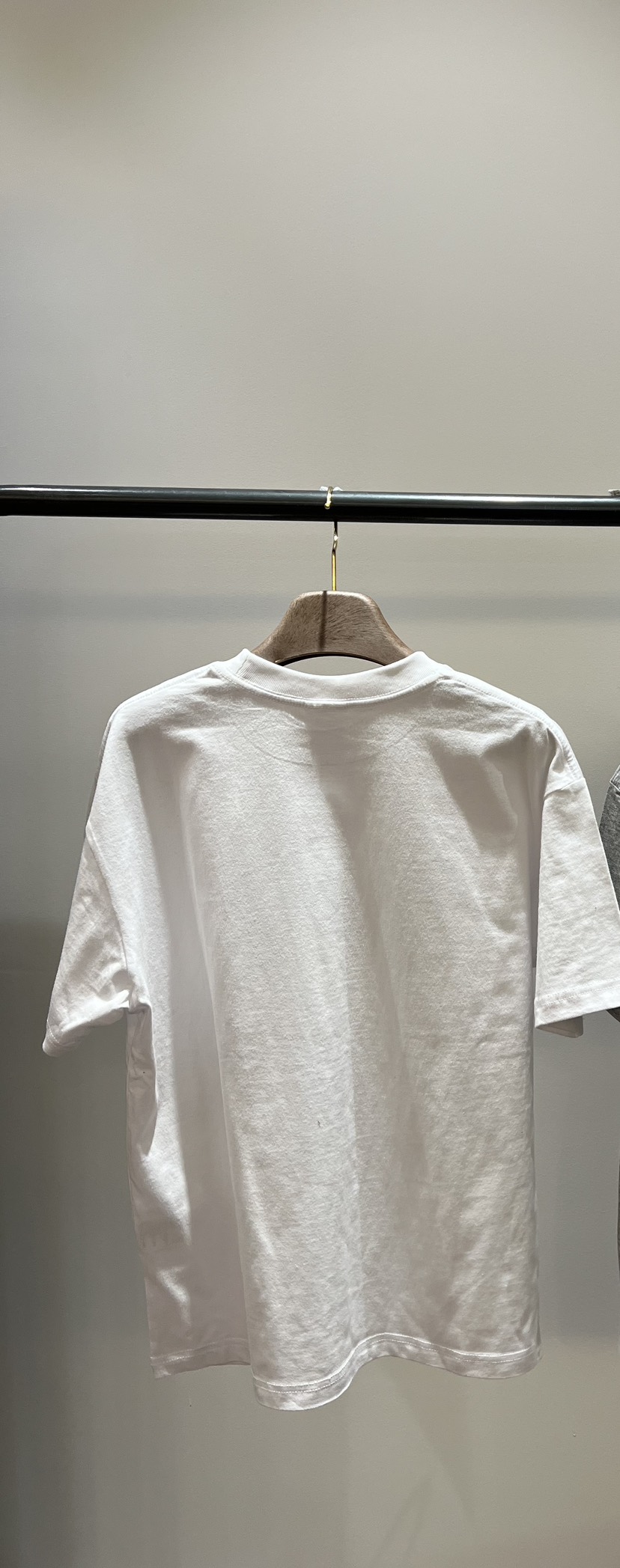 HUE/ERIA韓國直郵女士新款熱賣休閑職業真品人氣推薦T恤HUE/ERIAT恤