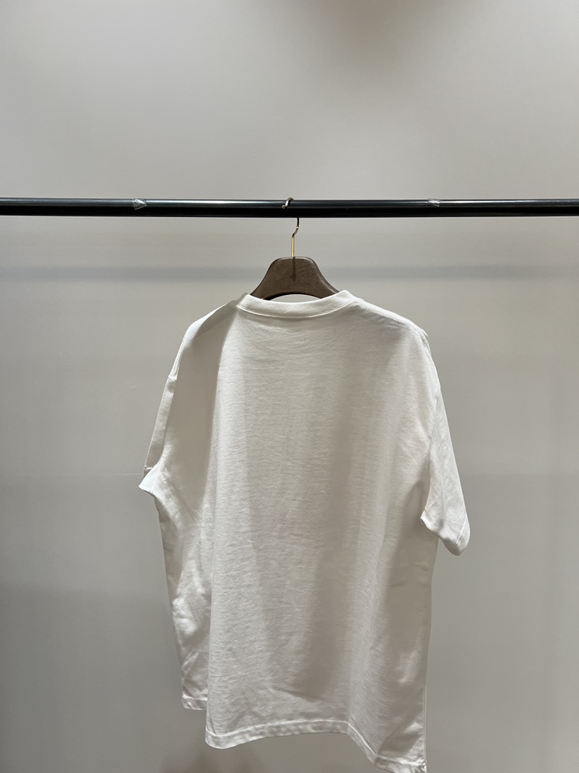 HUE/ERIA東大門實拍女裝新款推薦人氣26春夏休閑時尚T恤HUE/ERIAT恤