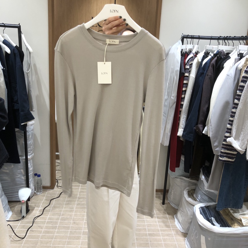 LOFN東大門實拍女士新款推薦時尚真品休閑長袖T恤不含內搭LOFN長袖T恤圖色4