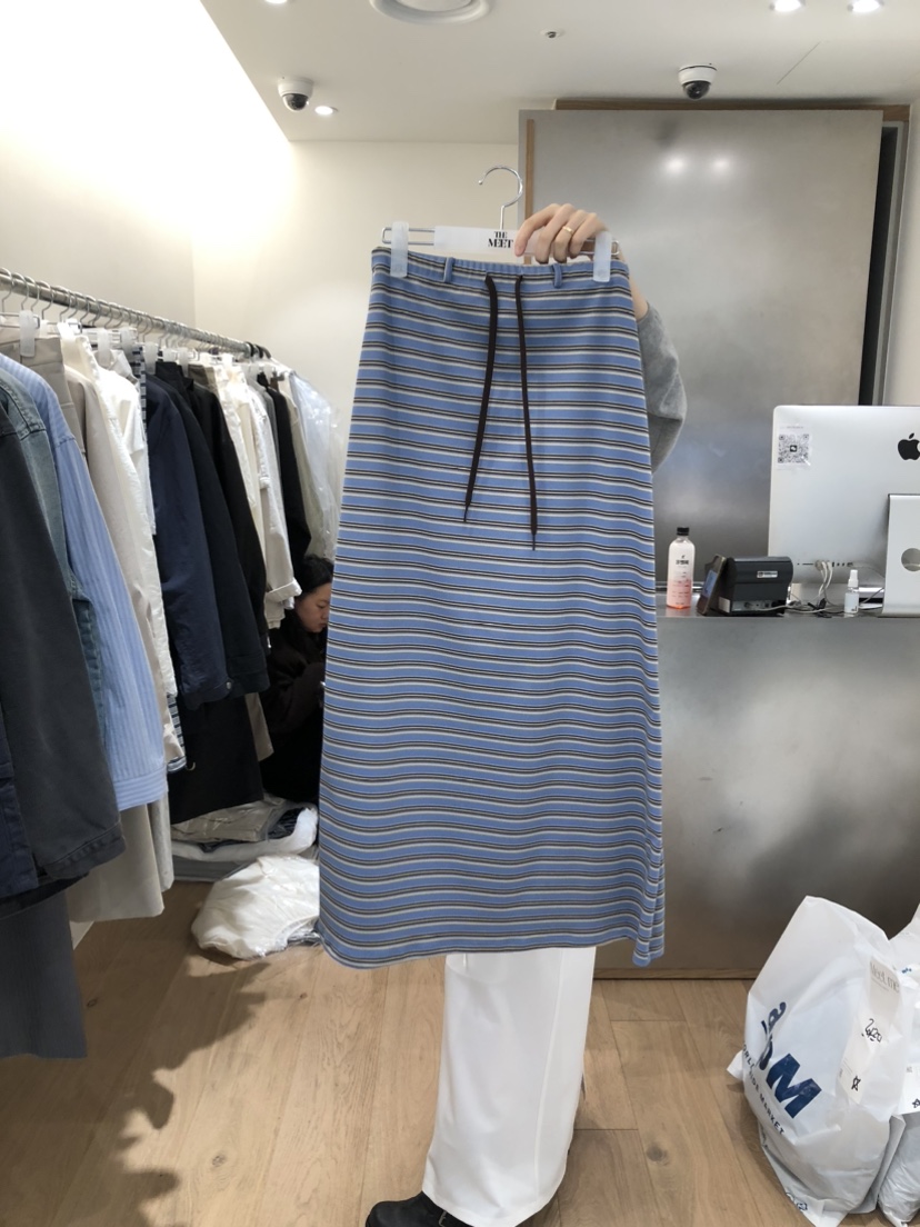 MEET ME東大門代購女裝新款人氣26春夏熱賣時尚職業長裙MEET ME長裙圖色2