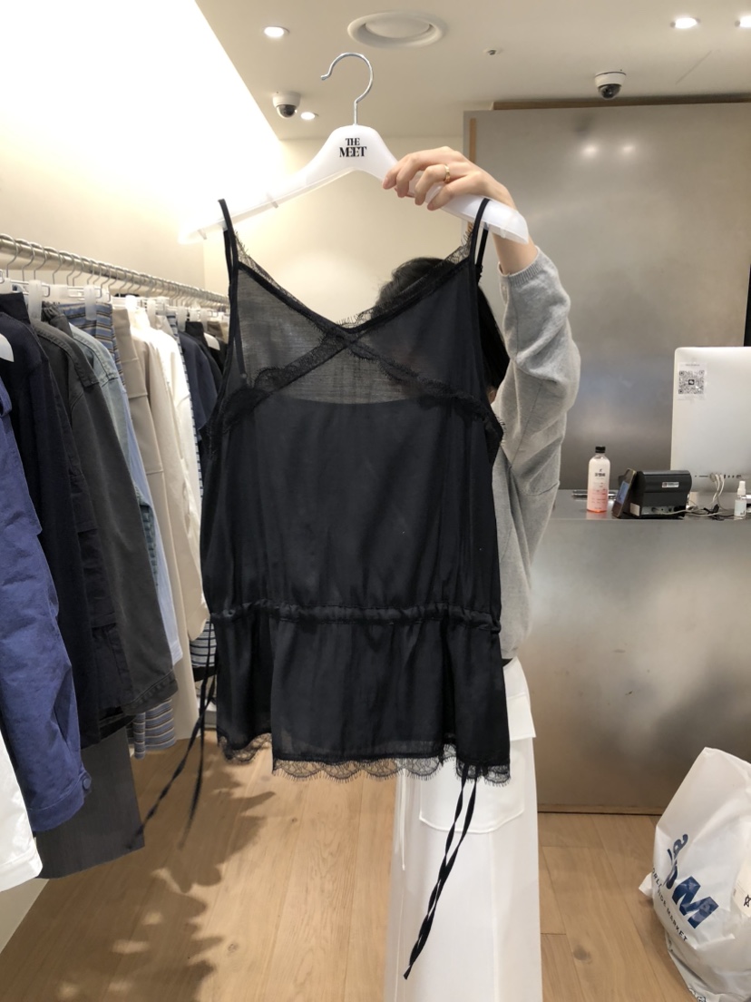 MEET ME東大門代購女裝新品熱賣推薦人氣26春夏吊帶背心蕾絲MEET ME吊帶/背心圖色1