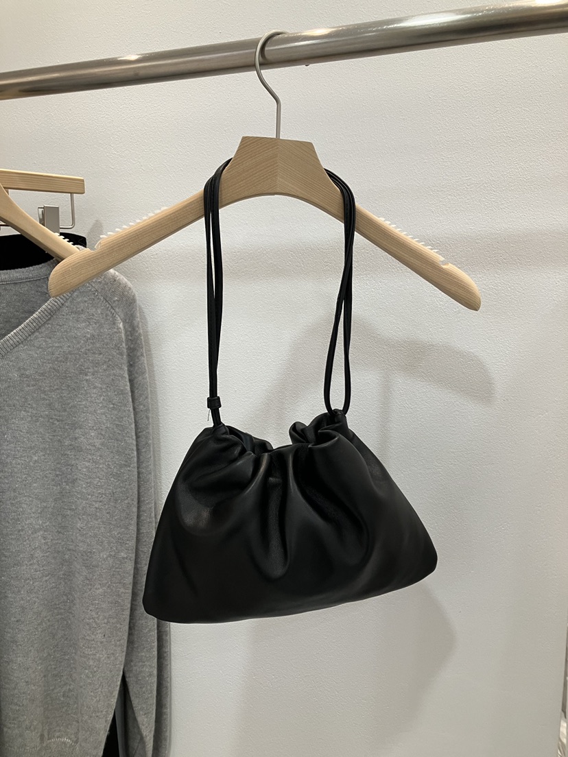 FL LANEL韓國直郵女士新品26春夏休閑單肩斜跨包口袋皮革FL LANEL單肩/斜跨包圖色2黑色