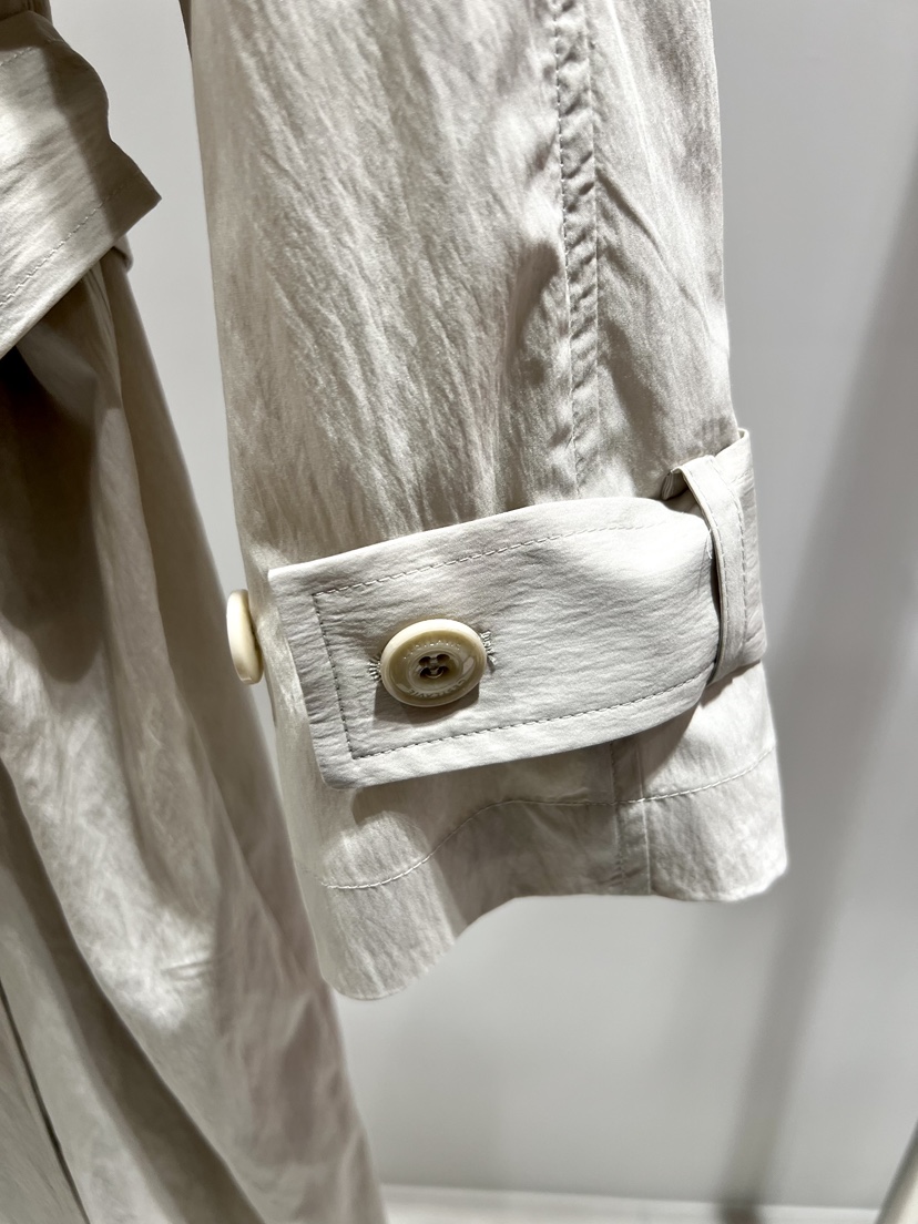 CESTLAVIE東大門實拍女裝新款熱賣時尚長款風衣含腰帶雙層CESTLAVIE長款風衣