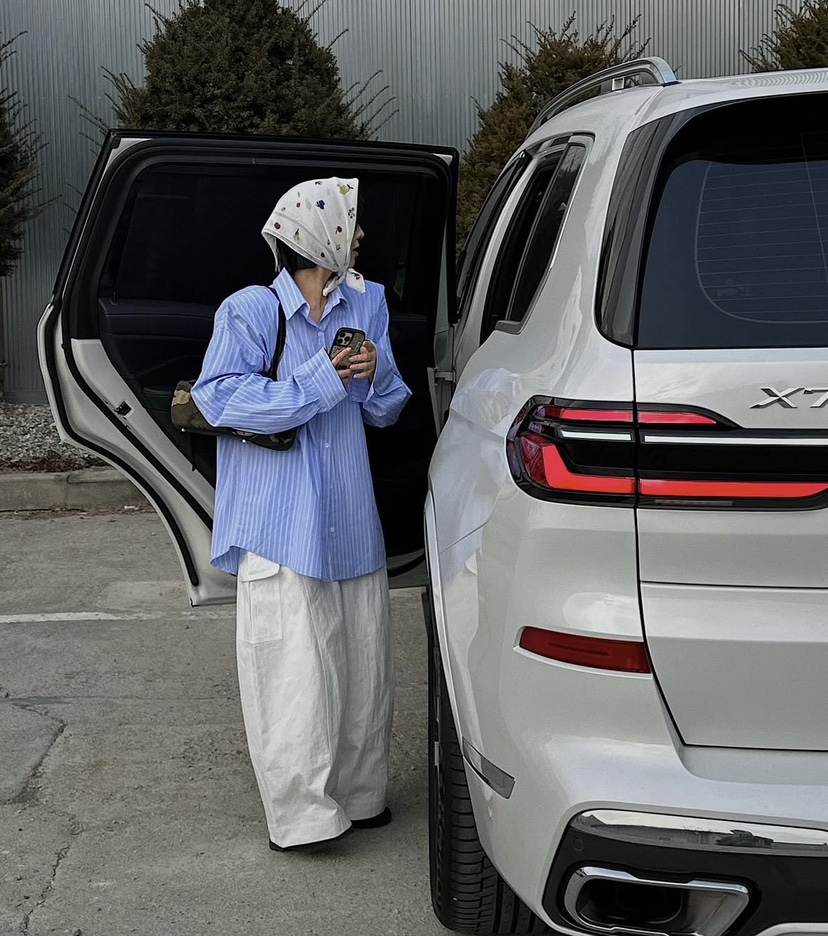 OKIE東大門直郵女裝新款26春夏休閑人氣職業襯衫蕾絲衫寬松OKIE襯衫/蕾絲衫