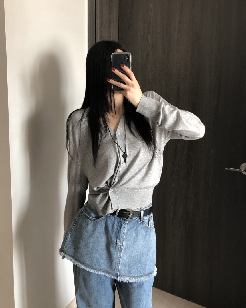 OKIE東大門實拍女裝新品推薦時尚真品針織衫不對稱V領開衫OKIE針織衫