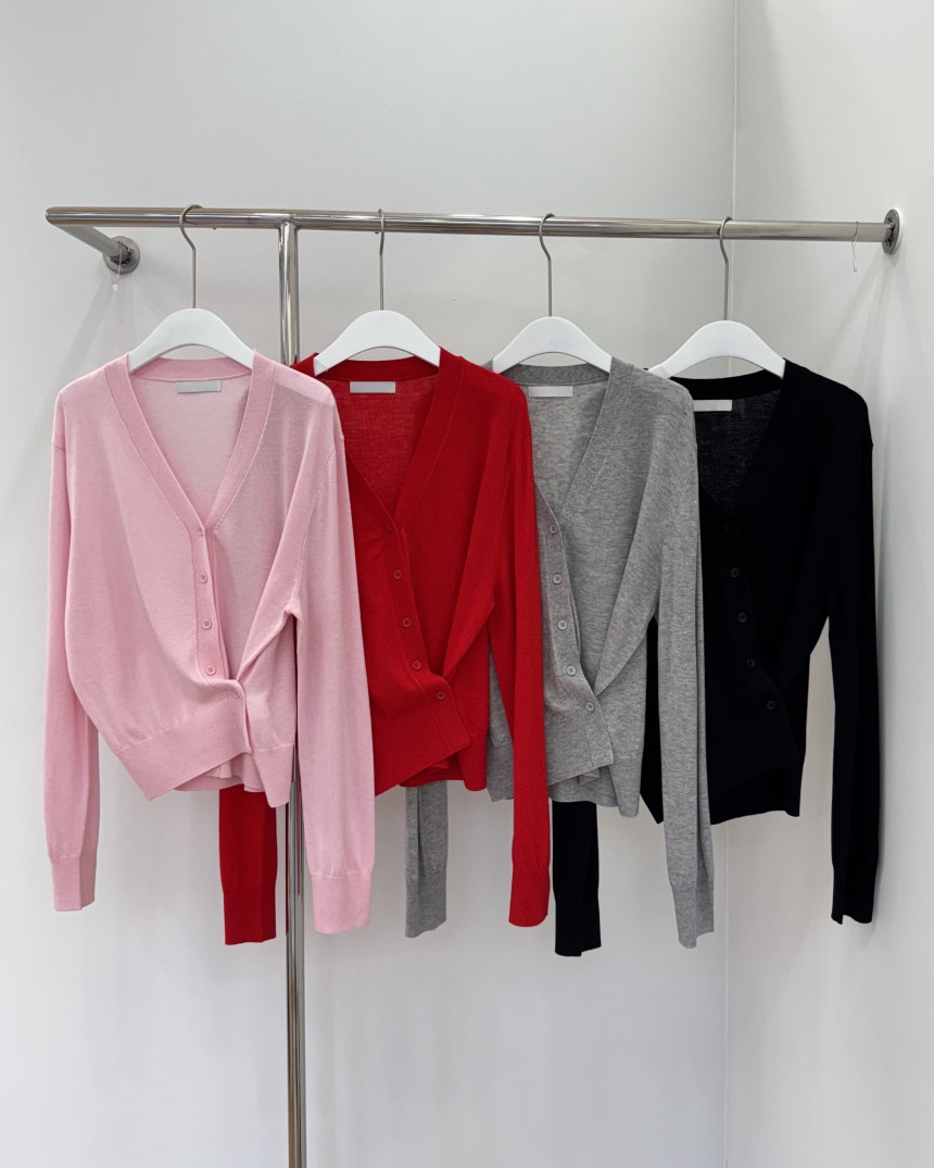 OKIE東大門實拍女裝新品推薦時尚真品針織衫不對稱V領開衫OKIE針織衫