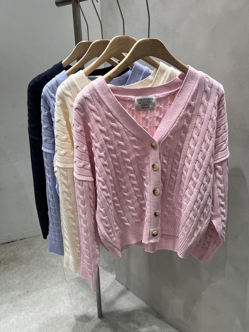 EVERCOMMERCE METICULOUSLY DESIGNED韓國代購女士新款時尚針織衫EVERCOMMERCE METICULOUSLY DESIGNED針織衫