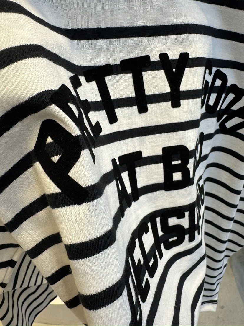 RIAH韓國代購女士新款真品26春夏職業熱賣時尚人氣長袖T恤RIAH長袖T恤