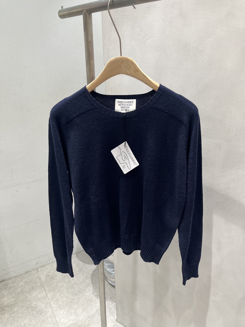 EVERCOMMERCE METICULOUSLY DESIGNED東大門實拍女士新品真品針織衫EVERCOMMERCE METICULOUSLY DESIGNED針織衫圖色2