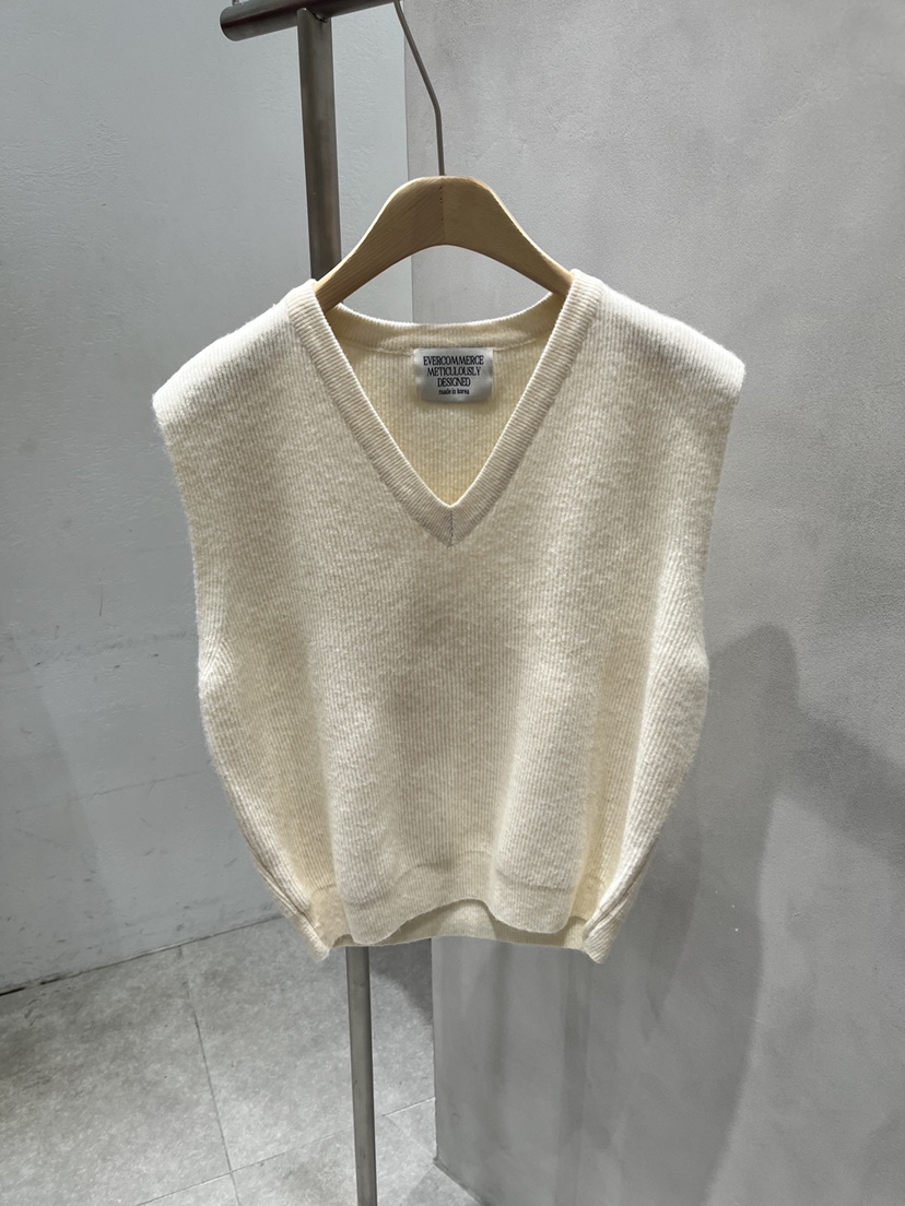 EVERCOMMERCE METICULOUSLY DESIGNED韓國代購女士新品真品吊帶背心EVERCOMMERCE METICULOUSLY DESIGNED吊帶/背心圖色4