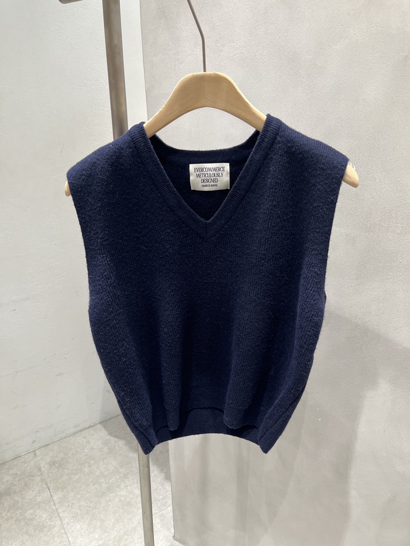 EVERCOMMERCE METICULOUSLY DESIGNED韓國代購女士新品真品吊帶背心EVERCOMMERCE METICULOUSLY DESIGNED吊帶/背心圖色6