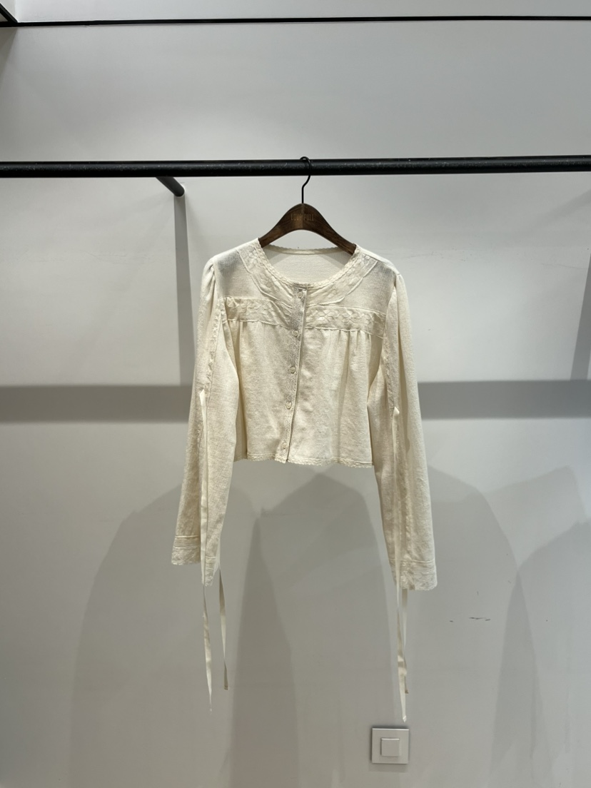 LOVE PULL韓國直郵女士新品真品職業推薦襯衫蕾絲衫刺繡LOVE PULL襯衫/蕾絲衫圖色2