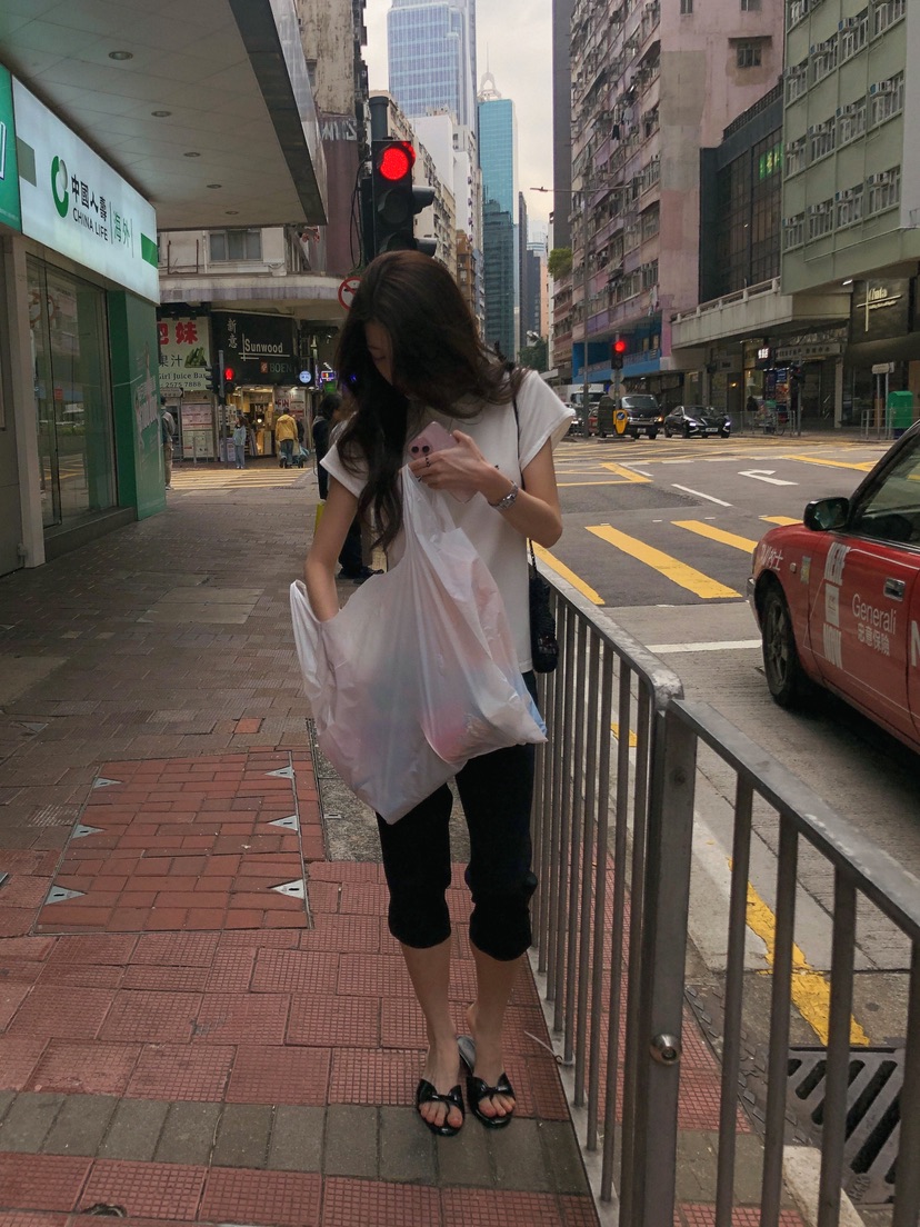 ERUME韓國代購女裝新款人氣職業推薦26春夏時尚熱賣休閑T恤ERUMET恤