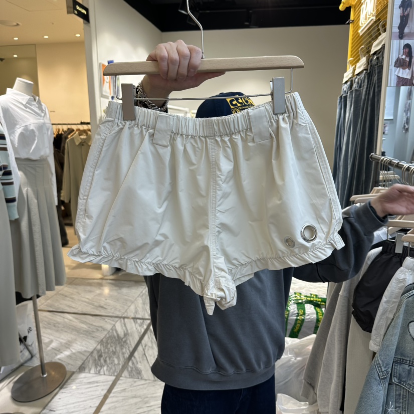 STICK WITH東大門實拍女裝新品職業熱賣真品時尚休閑短褲STICK WITH短褲圖色2