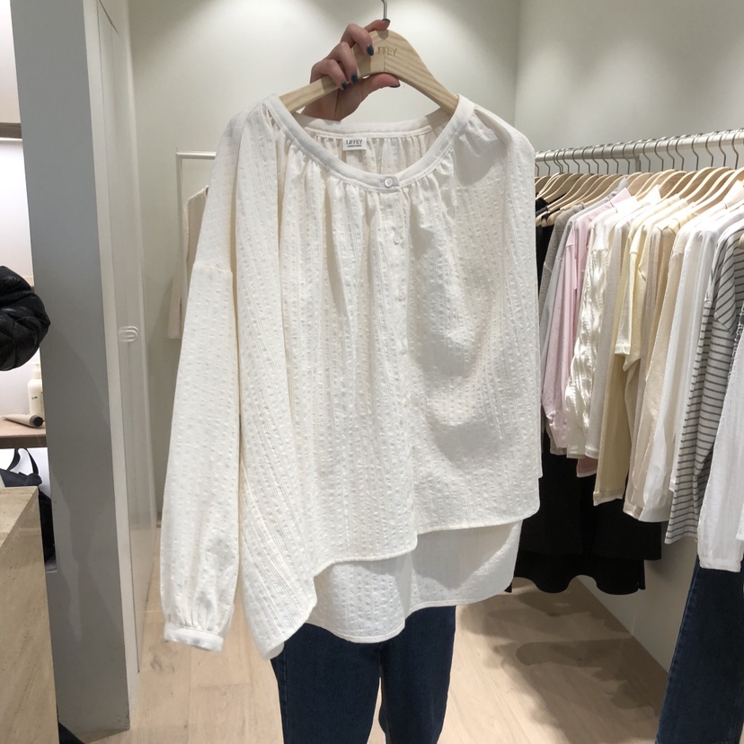 LIFFEY韓國代購女士新款26春夏人氣職業時尚襯衫蕾絲衫褶皺LIFFEY襯衫/蕾絲衫圖色2