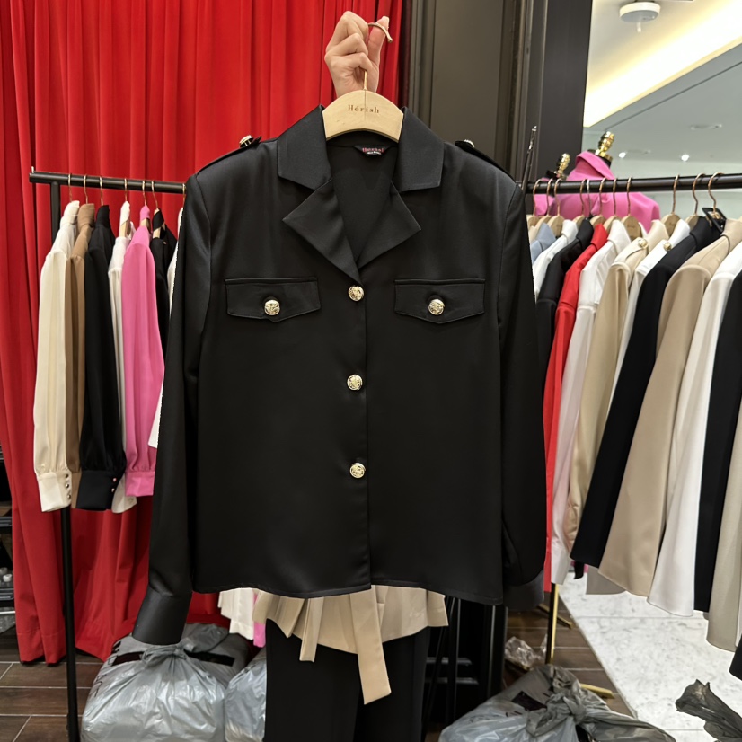 HERISH-HAUTE韓國直郵女裝新款真品時尚襯衫蕾絲衫紐扣緞面HERISH-HAUTE襯衫/蕾絲衫圖色3