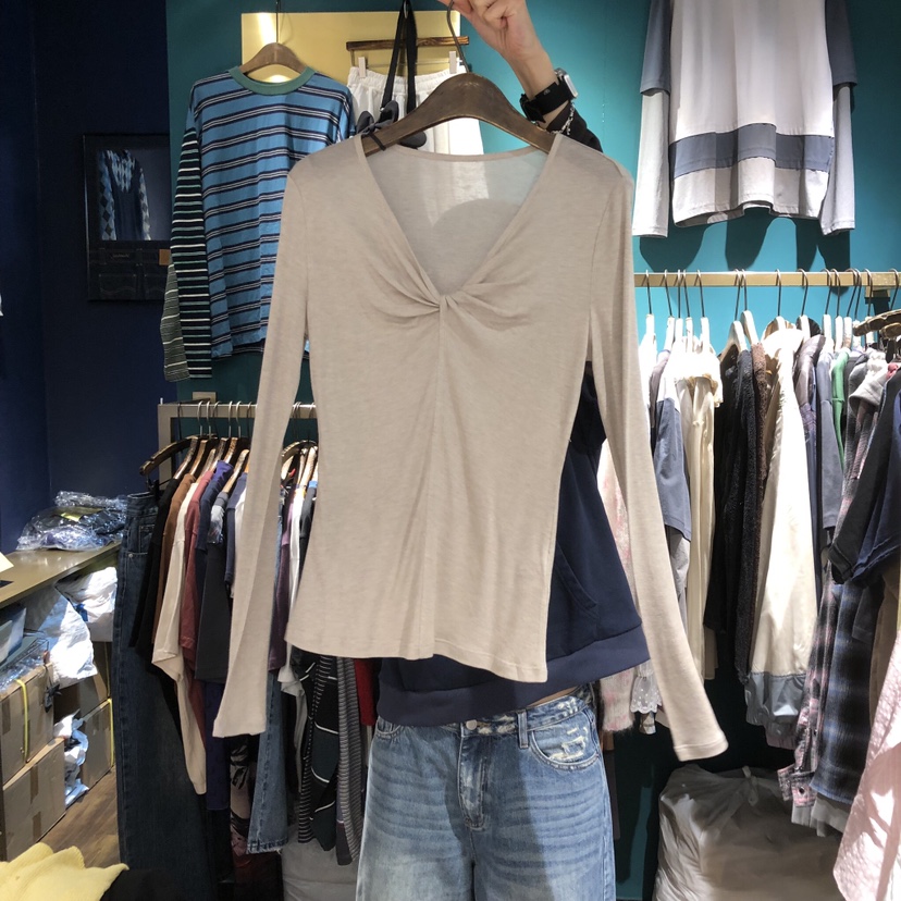 MERCI LINDA東大門實拍女裝新品26春夏時尚熱賣人氣長袖T恤MERCI LINDA長袖T恤圖色2