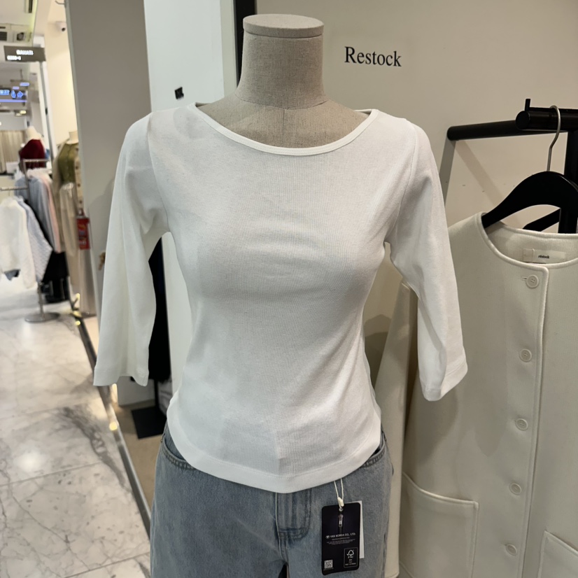 RE STOCK韓國直郵女士新品人氣真品職業熱賣推薦T恤船領RE STOCKT恤圖色1