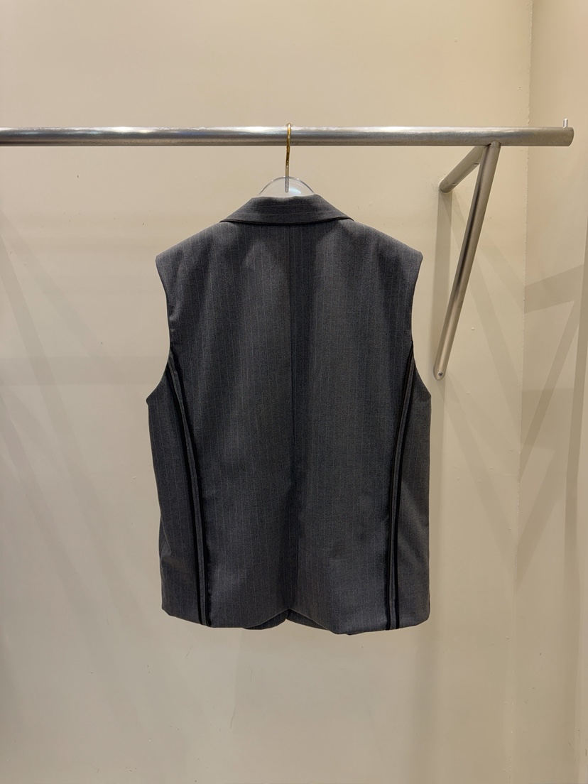 81 MARKET-L韓國代購女士新品真品推薦休閑職業時尚馬甲81 MARKET-L馬甲