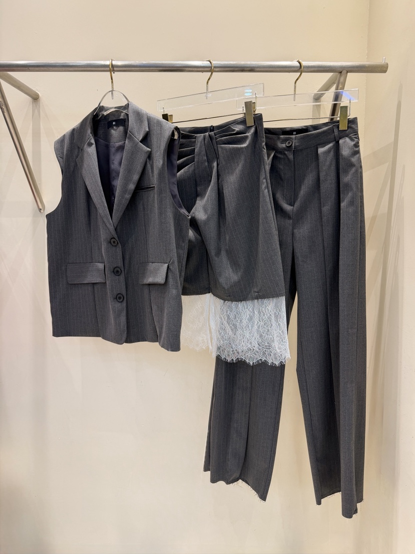 81 MARKET-L韓國代購女士新品真品推薦休閑職業時尚馬甲81 MARKET-L馬甲