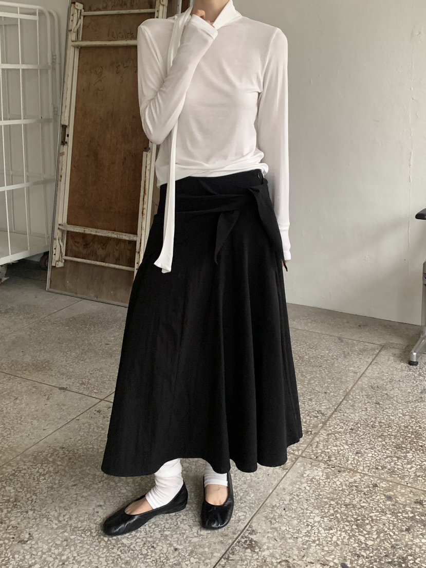 MOVENNE東大門直郵女裝新品推薦時尚26春夏人氣長袖T恤絲綢MOVENNE長袖T恤