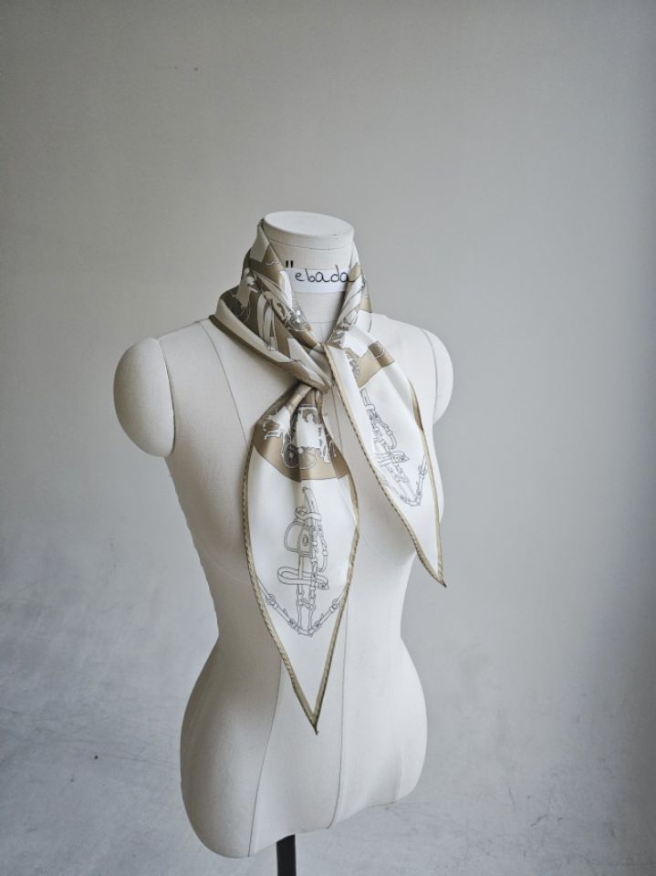 EBADA東大門實拍女士新款休閑熱賣推薦時尚真品圍巾披肩絲綢EBADA圍巾/披肩