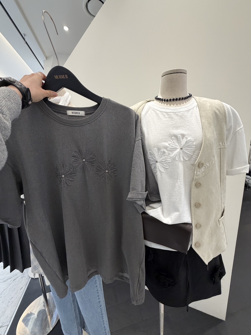 MURMUR東大門實拍女士新款熱賣職業真品人氣T恤不含飾品貼花MURMURT恤