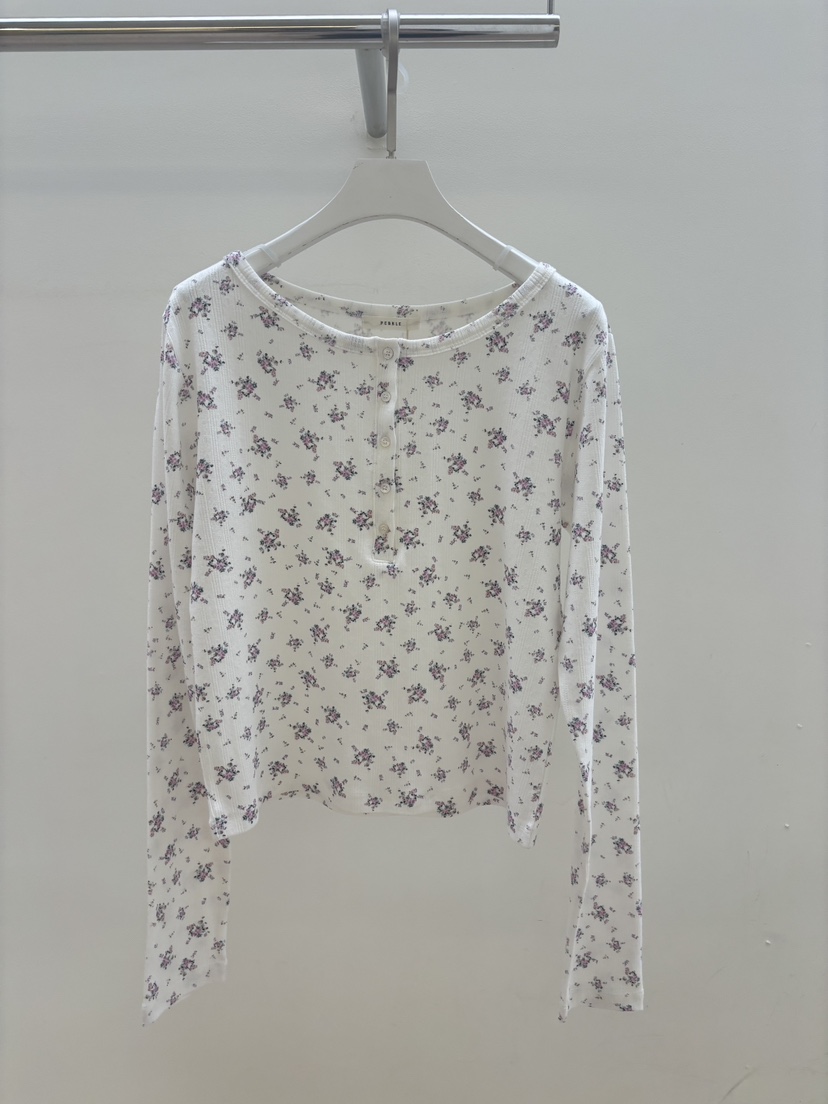 PEBBLE韓國直郵女士新品休閑職業推薦熱賣時尚長袖T恤紐扣PEBBLE長袖T恤圖色1