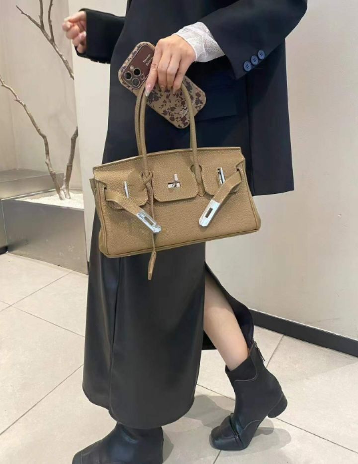 TROUVAILLE東大門直郵女裝新款職業推薦手拿包腋下包牛皮TROUVAILLE手拿包/腋下包