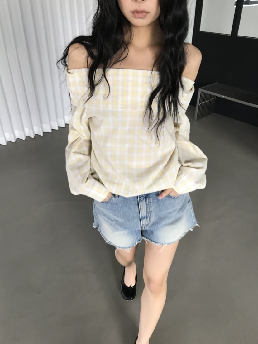 CEDARWOOD韓國直郵女裝新款推薦休閑時尚26春夏襯衫蕾絲衫露肩CEDAR WOOD襯衫/蕾絲衫