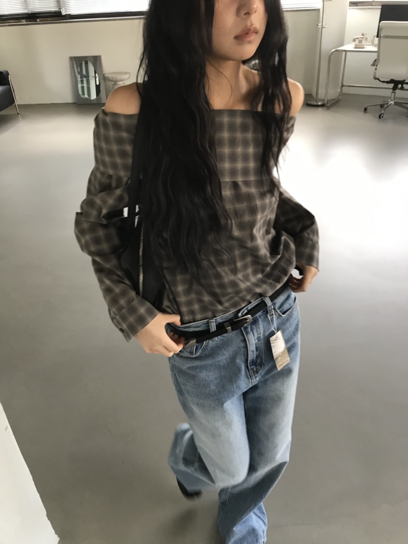 CEDARWOOD韓國直郵女裝新款推薦休閑時尚26春夏襯衫蕾絲衫露肩CEDAR WOOD襯衫/蕾絲衫